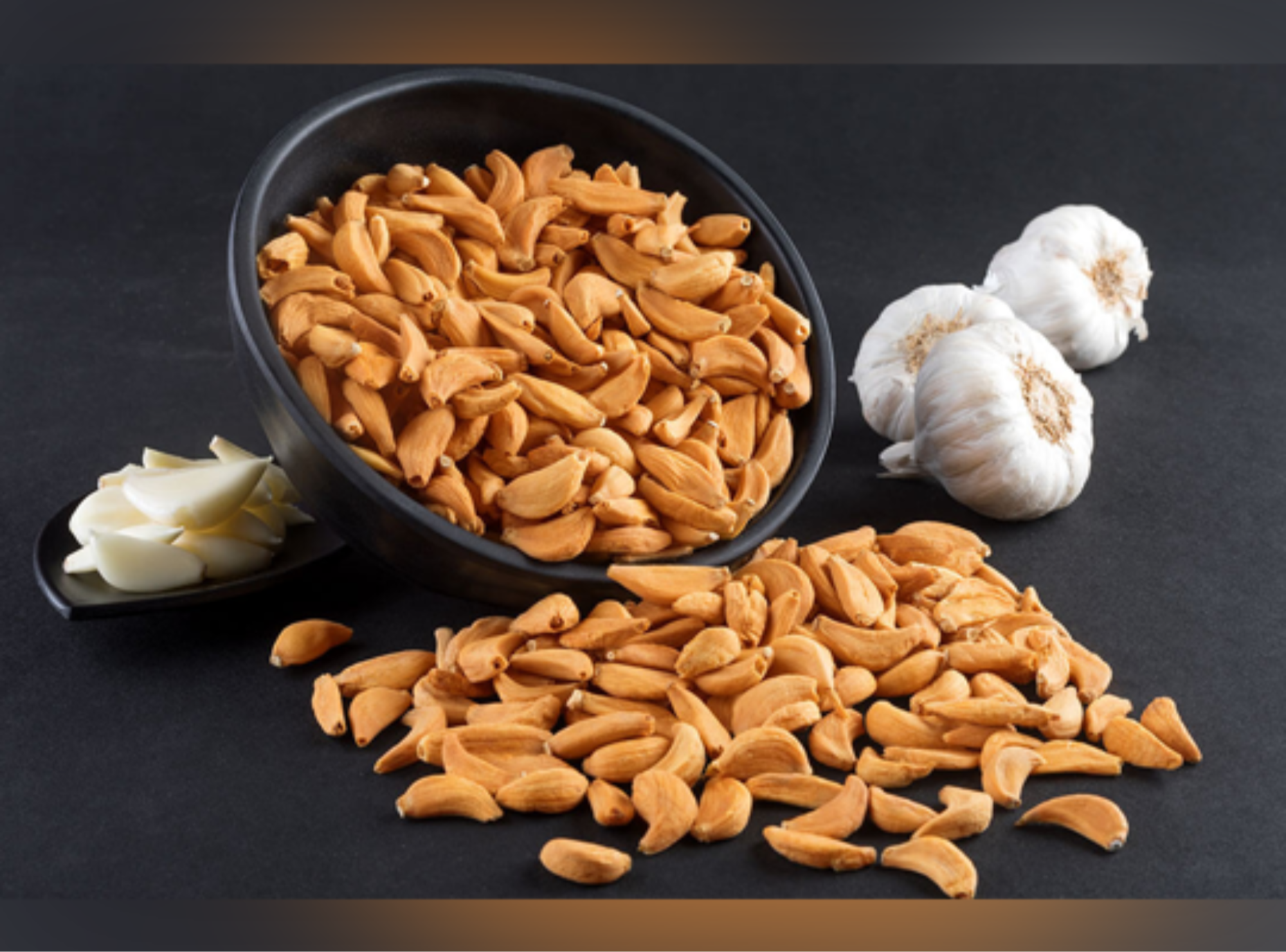 Dehydrated garlic flakes natural dried vegetables by JKL Foods